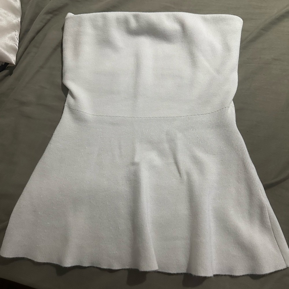 Dynamite White Strapless top